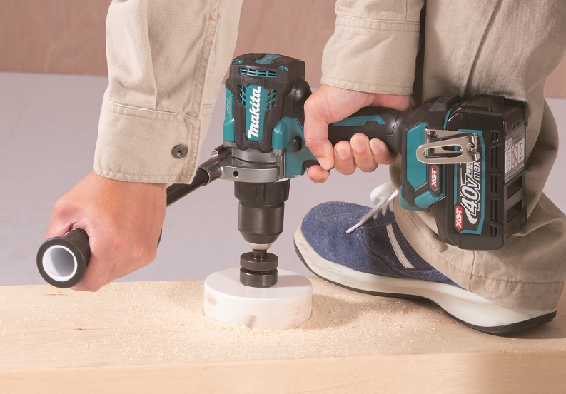 Aku bezuhlíkový vrtací šroubovák Makita Li-ion XGT 40V,bez aku   Z